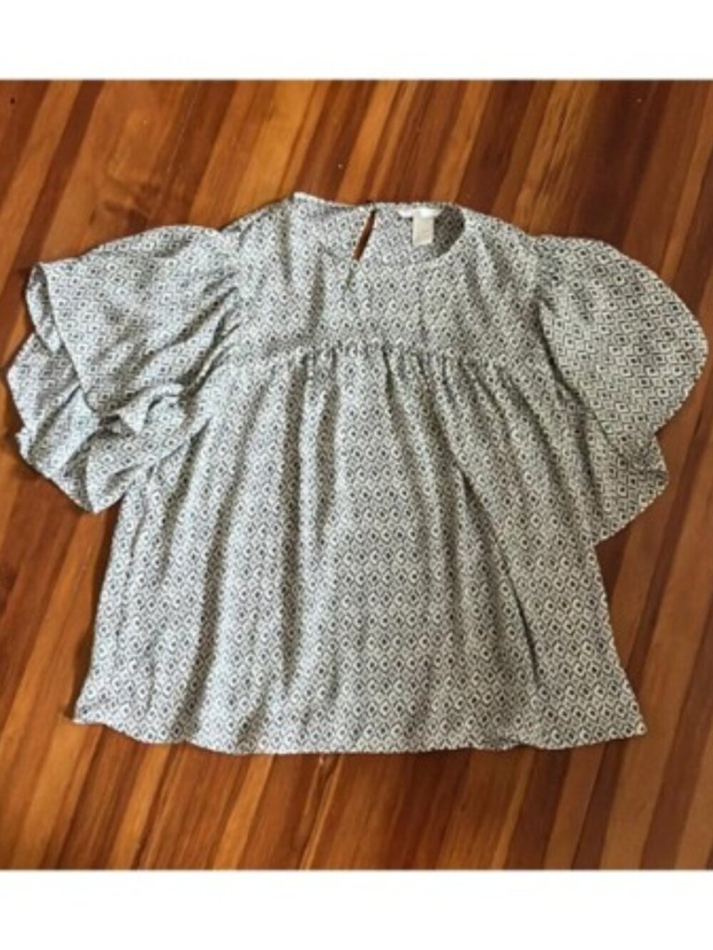 New 🌹 H&M Butterfly Sleeve Blouse Size 2 XS